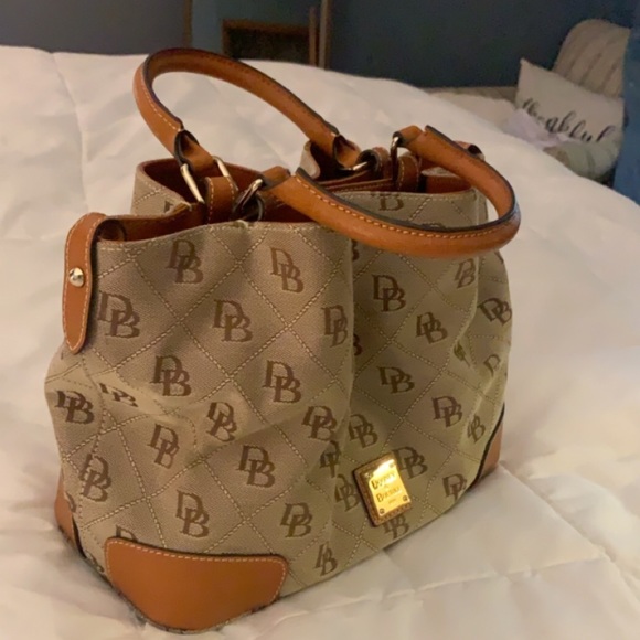 Dooney&Bourke signature large scrunched satchelbag - Picture 5 of 5